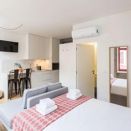 Sweet Iii Apartment *